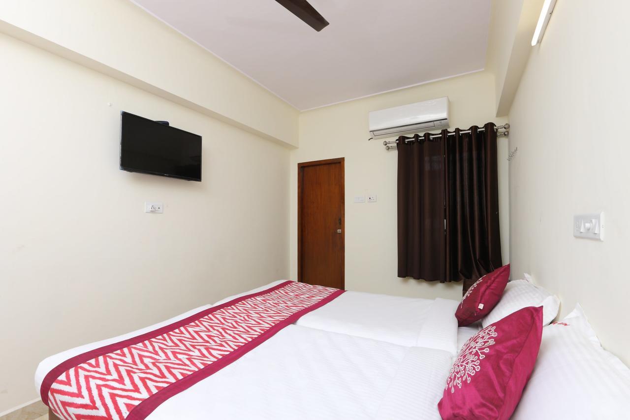 Oyo 11433 Kishore Inn チェンナイ エクステリア 写真